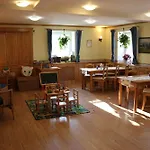 Nad Stajemi - Jitravsky Dvorec *