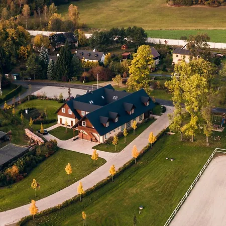 Nad Stájemi - Jítravský Dvorec Apartamento *